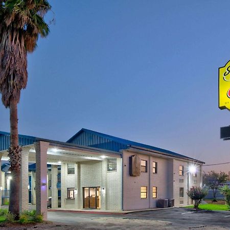 Super 8 By Wyndham Victoria - South - Hwy 59 Hotel Bagian luar foto